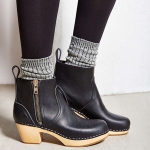 Swedish Hasbeens Black Leather “Zip It Emy” Clogs